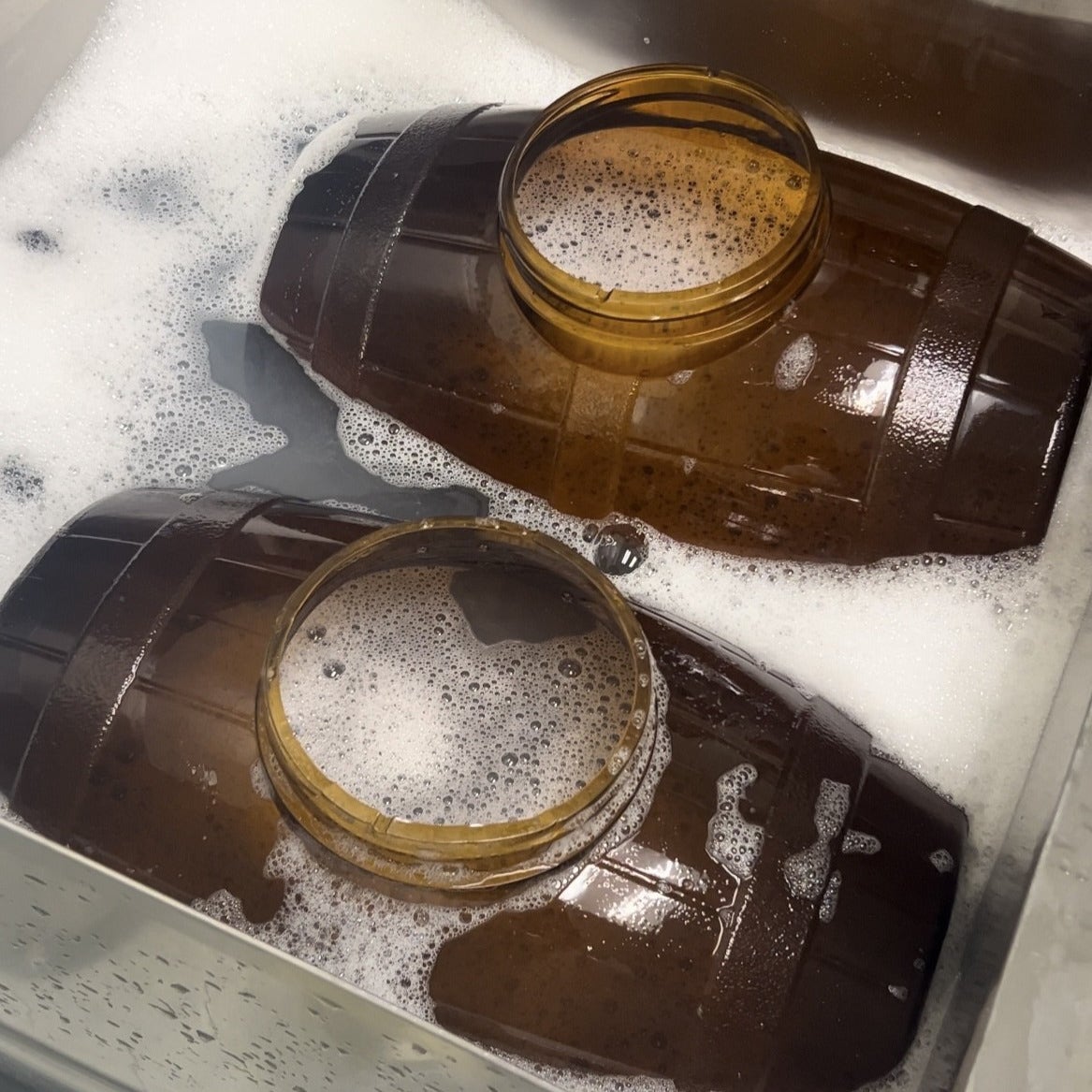 Sanitizing homebrew kegs in an industrial sink